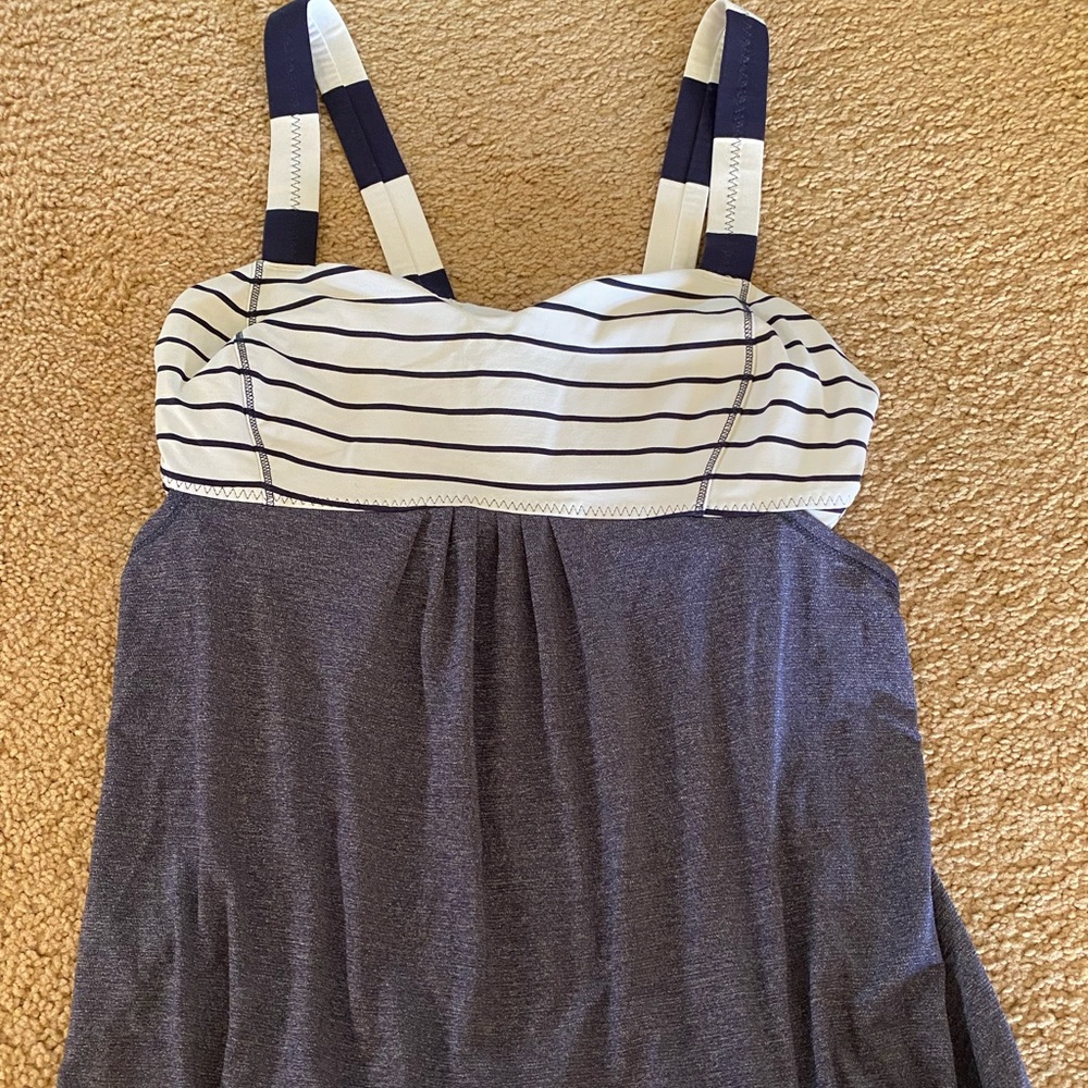 Lululemon “Rest Less” built in bra top size 8